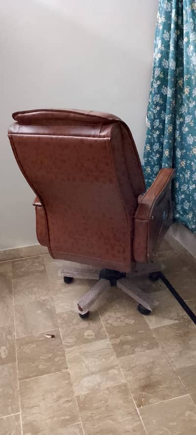 Boss Chair New
