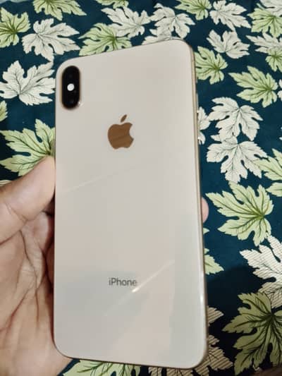 I phone Xs max PTA Approved btry 98 % Fresh piece. .