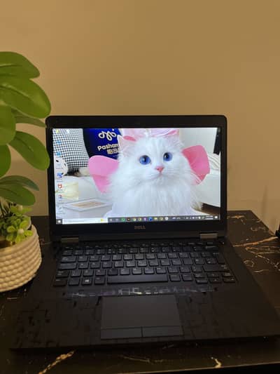 Dell Laptop for sale in excellent condition.