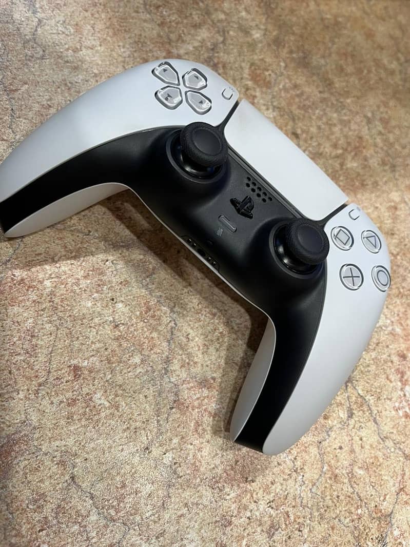 PS5 Controller 6