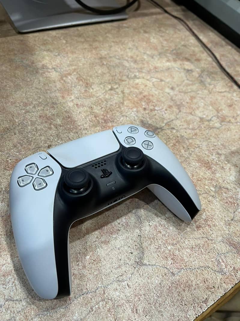 PS5 Controller 0