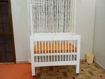 Wooden Baby Cot + Mattress + Bedding – Excellent Condi.