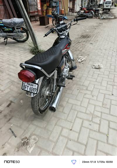 motorcycle sel karni hai