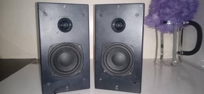 Altec lansing speaker pair size 3inch