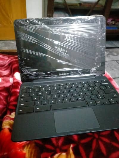 Samsung Chromebook 4GB RAM | Excellent Condition