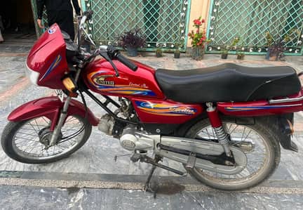 United us100cc bike new ha engion ok all ok ha urgent sale jazak Allah