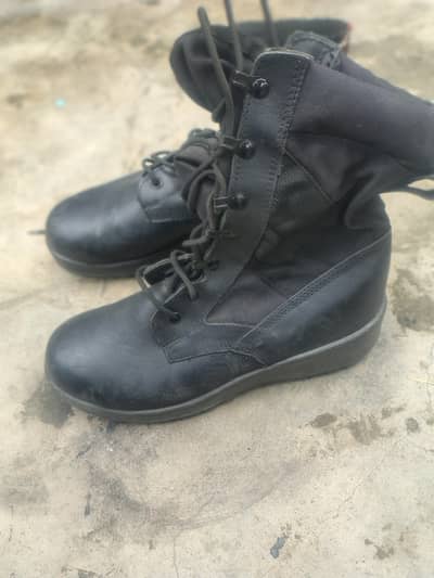 DMS 7 number shoes for sale