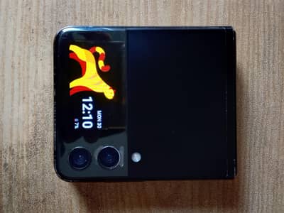 Galaxy Z Flip 3 5g.     03104844002 Whatsapp
