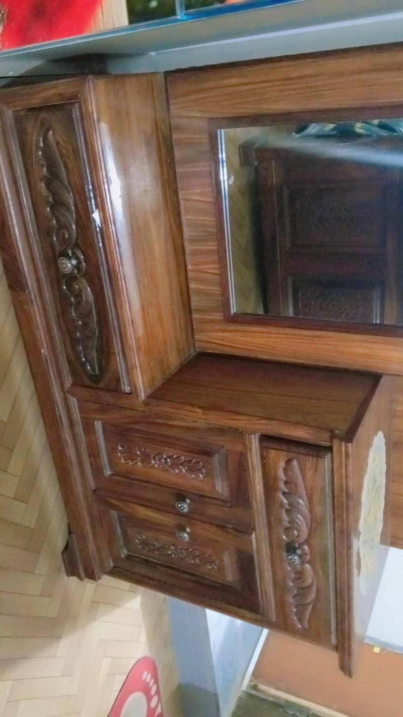 dressing and devider 5