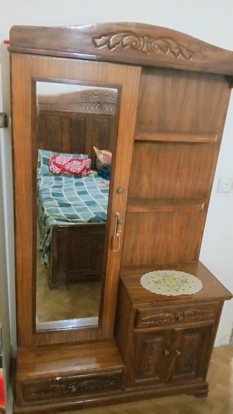 dressing and devider 6