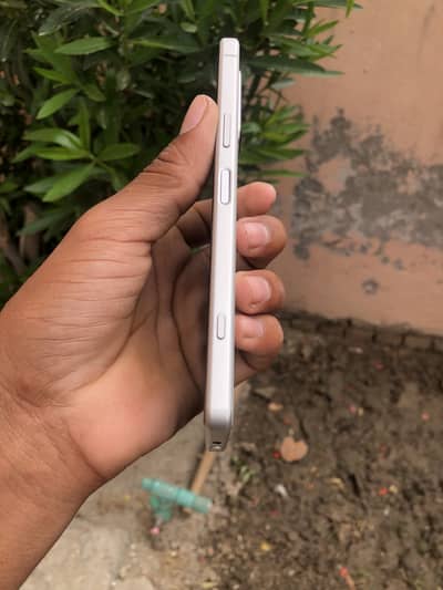 Sony expiera 5 marka 4