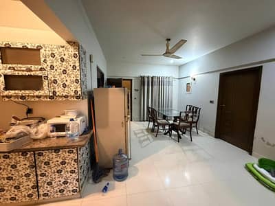 LUXURY 3-BEDROOM APARTMENT | 5TH FLOOR | WELL-MAINTAINED BUILDING