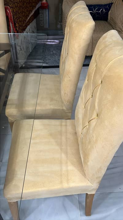 Raining table 6 chairs