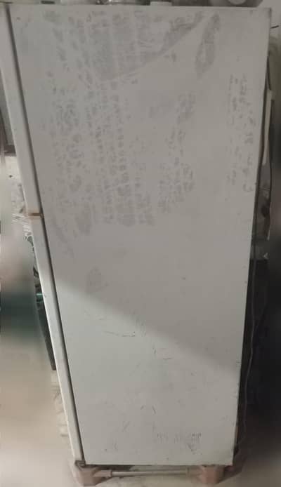 Sanyo Fridge . urgent sale.