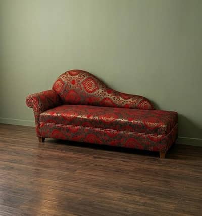Dewan sofa