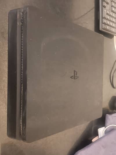 PlayStation 4 used needs repair