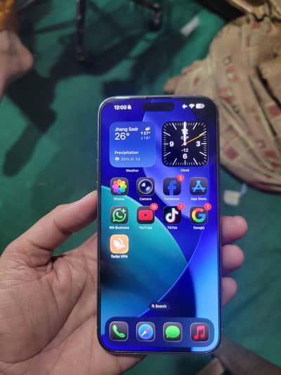 15 pro max natural titanium JV 10/10 94 batty halth