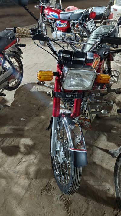 Yamaha YB 100CC total Genuine