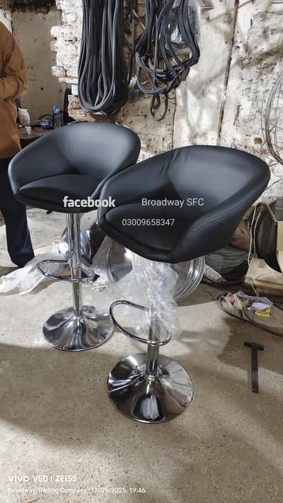 Saloon chairs/saloon furniture/salon chair/Barber chair/cutting chairs