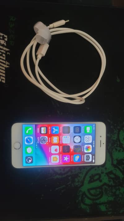 Iphone 6 16 gb PTA Approved *Read Add*