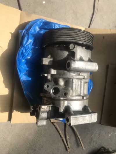 Corolla 1.8 2019 model Ac compressor