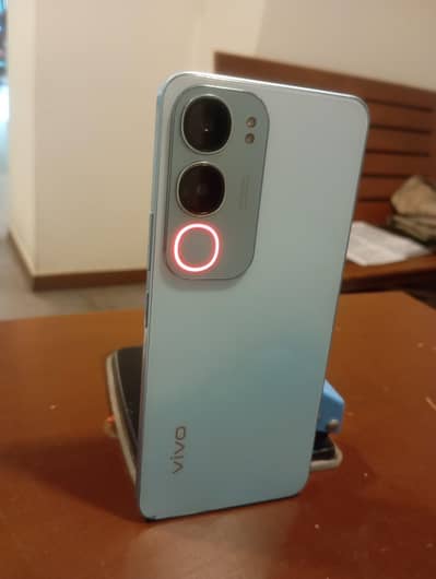 vivo y19s 10/10
