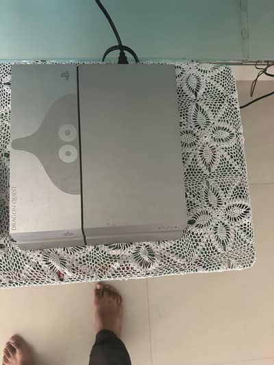 PS4 silver limited addition with GTA V CD