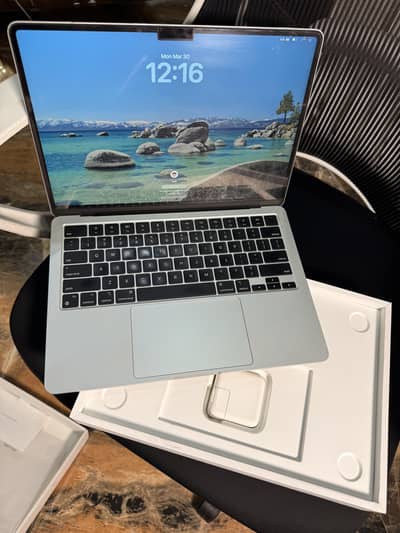 Macbook AIR M2