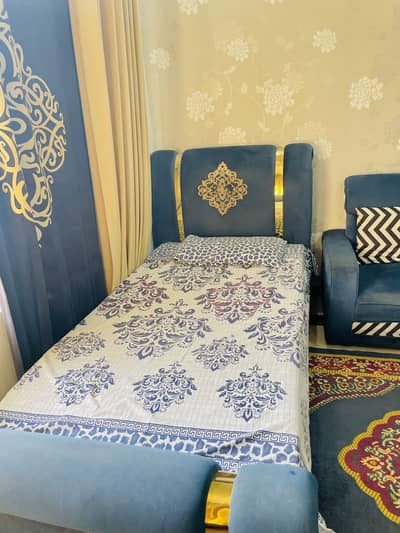 Single bed without mattress for sale