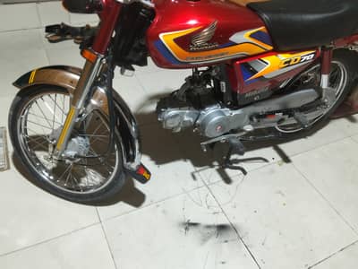 Honda 70 model 2025,/Open letter showroom condition