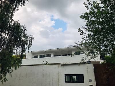 F-6/3 CORNER HOUSE FOR RENT