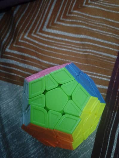 it is a megaminxe and the turnings are very smooth