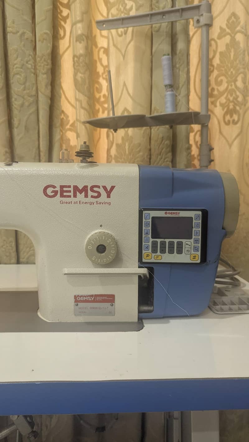 Gemsy sewing machine 1