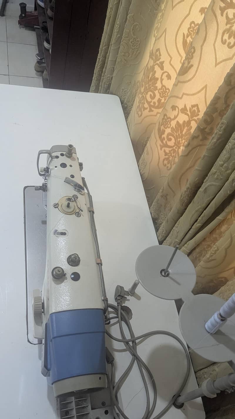 Gemsy sewing machine 2