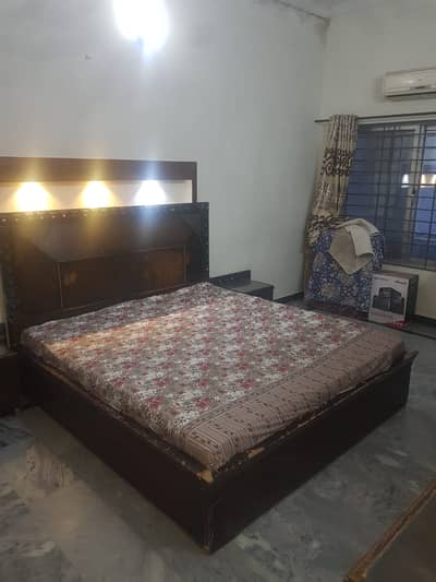  Bedroom Furniture Set for Sale – Great Deal! 