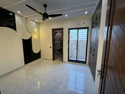 5 Marla House Available For Rent In Central Park Housing Scheme Lahore