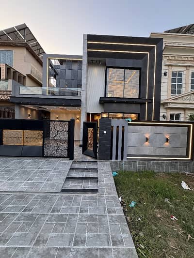 10 Marla House A-Block Spanish Look For Sale In Central Park Housing Scheme Lahore.