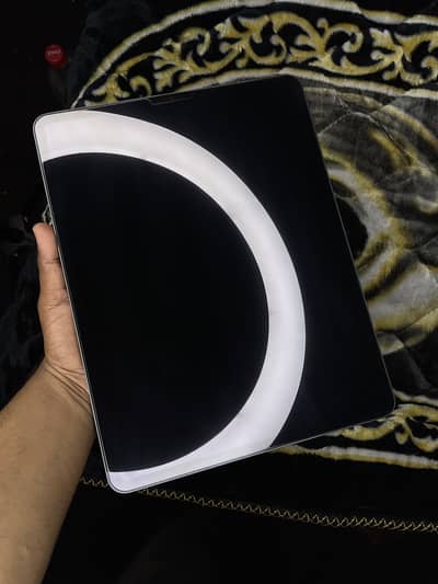 Ipad Pro 5th generation 128gb 13 Inch