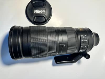 Nikon 200-500mm f/5.6E ED VR Lens Excellent Condition Box Pack