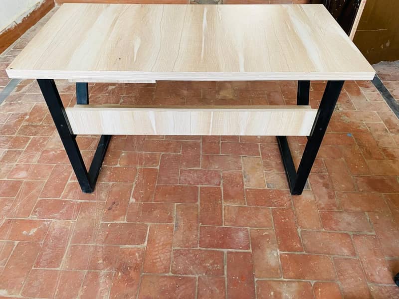 computer and office table 1