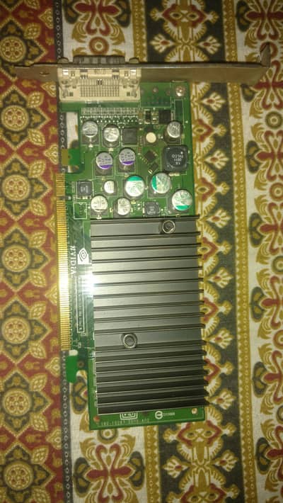 nvedia 1 GB Quadro graphics card