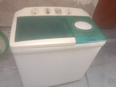 Used twin washing machine Dawlance Rs 20000