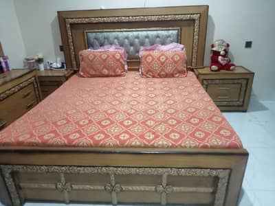 Bed with Mirror for Sale – Good Condition Furniture