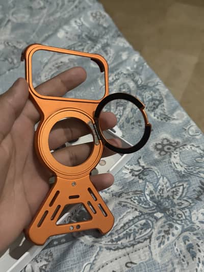 Iph 17 pro matel case