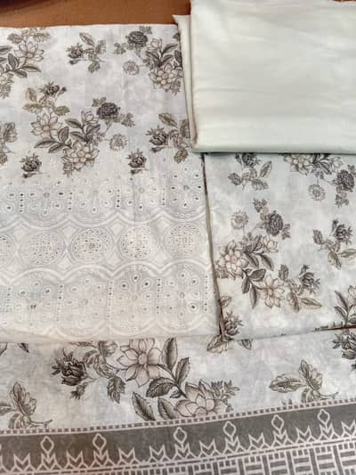 Ladies 3 piece chicken karii cloth