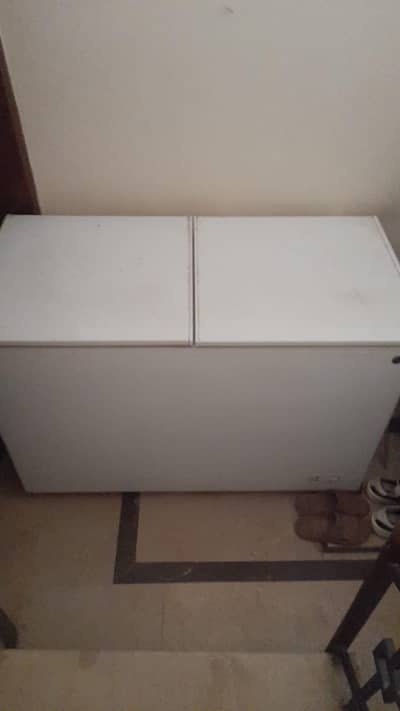 pel deep freezer  neat clean 18cuft