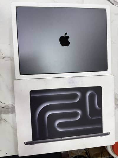 MacBook Pro M4 2024 14 16GB RAM 512GB SSD Complete Box