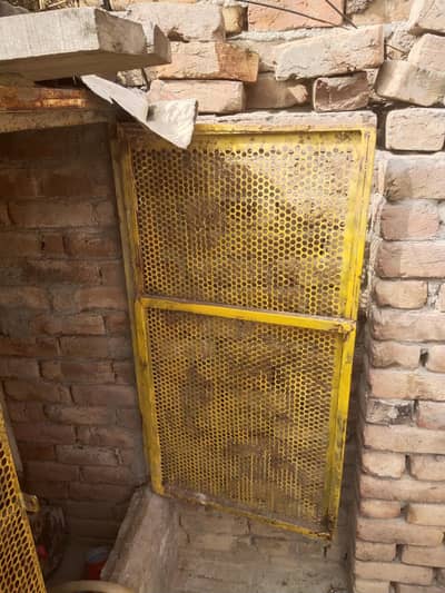 Khuda ki kitki h axhi gaj ki chadr sa bni hui h