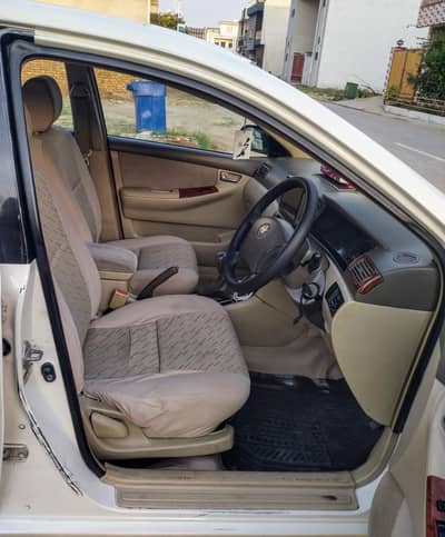 Corolla 2006 sedan 2.0D . powerful and reliable 3C Diesel EFI engine.