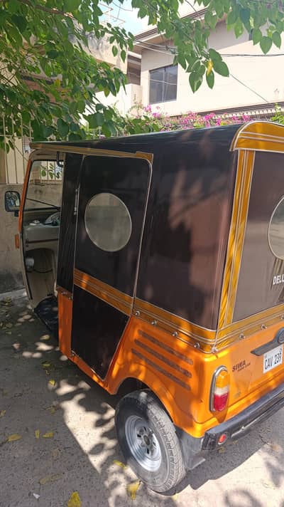 siwa rickshaw cndition 10 by 9 baqi  price final hai original